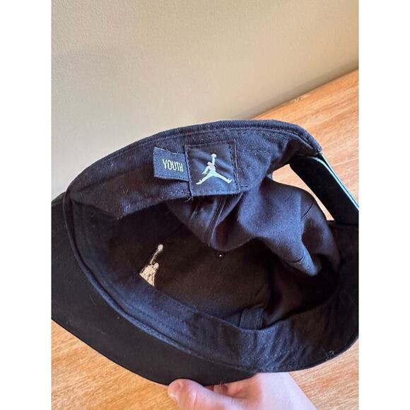 Black Jordan Youth Ballcap Adjustable Cap Hat - Picture 3 of 3